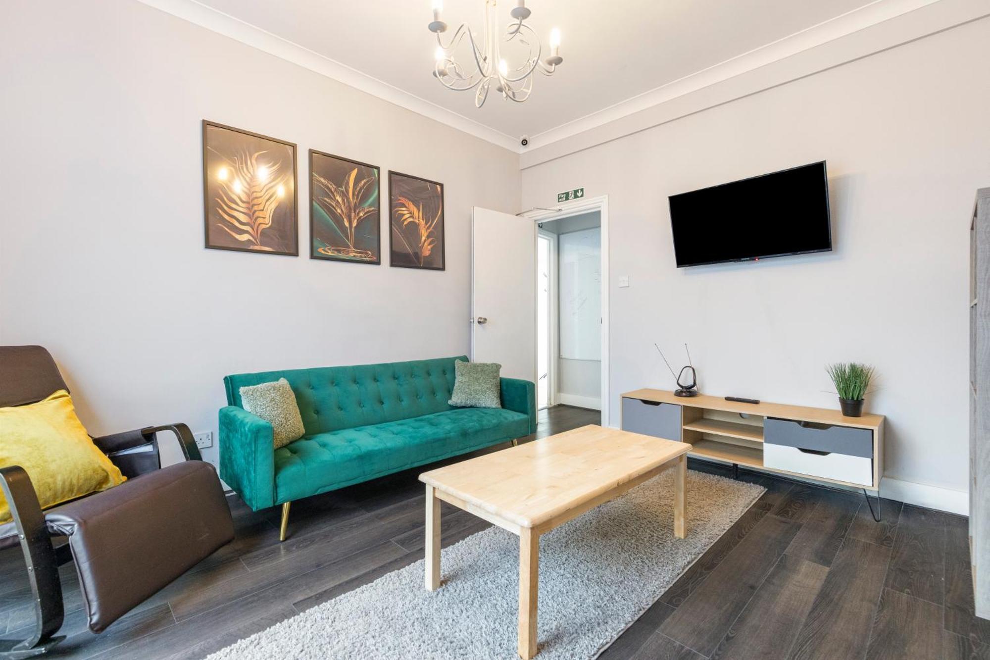 Chrystal Palace Stays With Free Parking Lambeth ロンドン エクステリア 写真