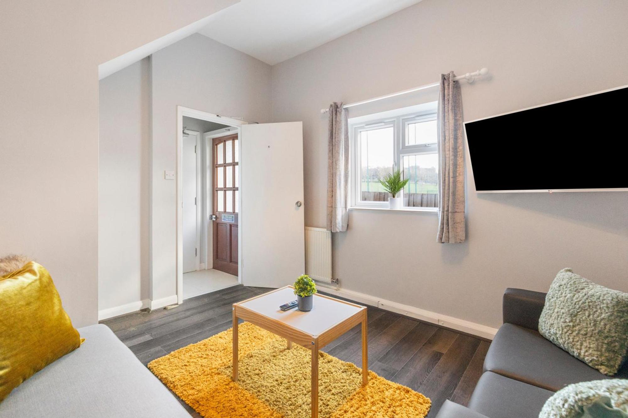 Chrystal Palace Stays With Free Parking Lambeth ロンドン エクステリア 写真